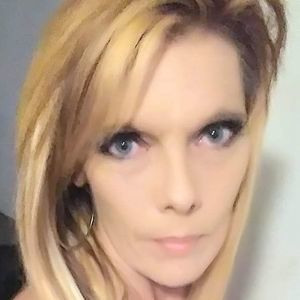 Meet your Posher, Marnie